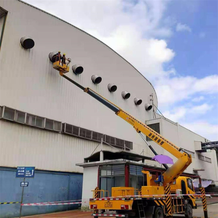 南通高空作业车出租服务：专业广告牌安装解决方案