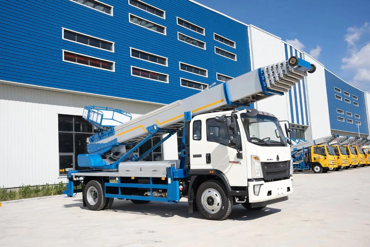 南通出租云梯车高空作业车 建筑垃圾搬运